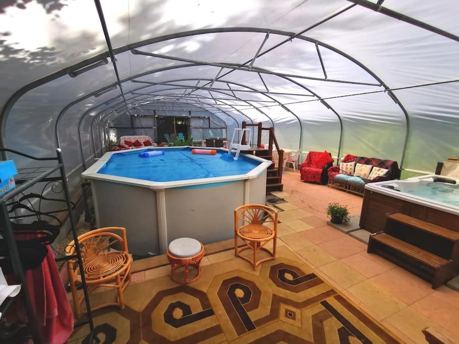 Country Side Haven Two Double Ensuite Bedrooms Couples Exclusive Rate Offered Saint-Michel-de-Montjoie Экстерьер фото